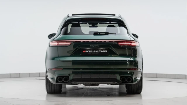Porsche Cayenne (72 Reg) 3.0 V6 Platinum Edition Image 5