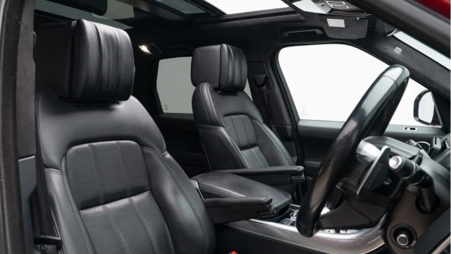 Land Rover Range Rover Sport (21 Reg) 3.0 D300 Autobiography Dynamic (7 Seat) Image 3