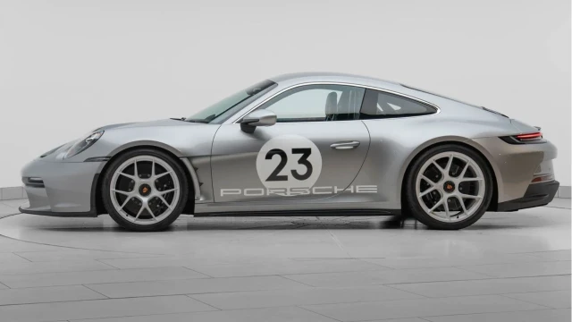 Porsche 911 (74 Reg) 4.0 S/T Coupe Image 4