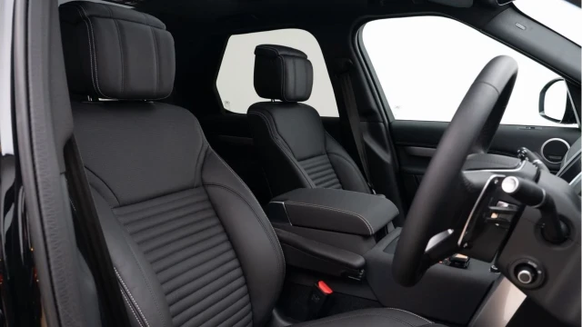 Land Rover Discovery (25 Reg) 3.0 D350 Dynamic HSE (Bespoke) (VAT Q) Image 3