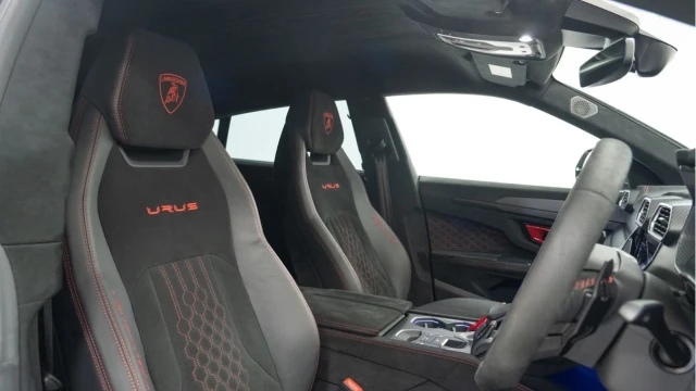 Lamborghini Urus (23 Reg) 4.0 V8 Performante Image 3