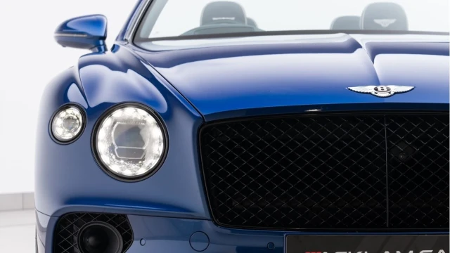 Bentley Continental (20 Reg) 4.0 V8 Convertible (Mulliner) Image 8