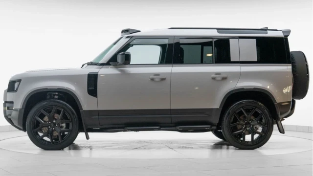 Land Rover Defender (75 Reg) 110 3.0 D250 S (Black Pack) Image 4