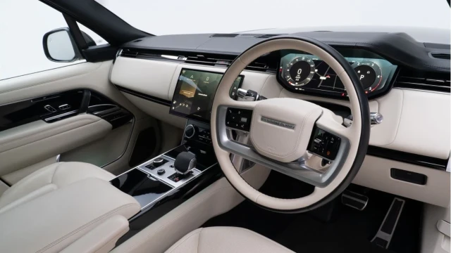 Land Rover Range Rover (22 Reg) 3.0 D350 Autobiography 7 Seat LWB Image 7