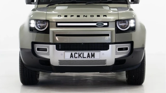 Land Rover Defender (21 Reg) 90 3.0 D200 Hard Top Commercial (3 Seat) (+VAT) Image 8