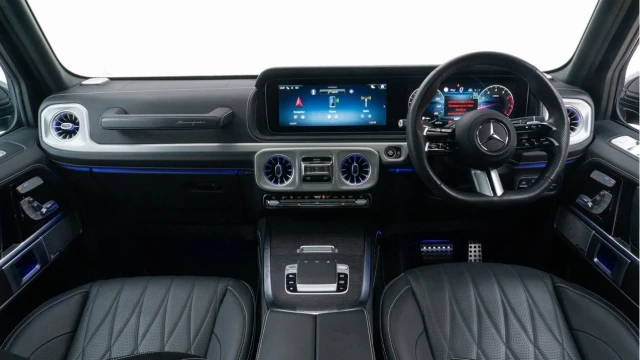 Mercedes-Benz G Class (25 Reg) G500 3.0 ANG Line Premium Plus 4Matic (Manufaktur) Image 2