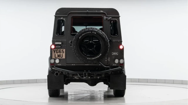 Land Rover Defender (65 Reg) Twisted 110 2.2TD XS Utility Wagon (5 Seat) Image 4