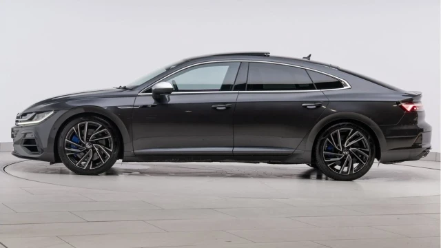 Volkswagen Arteon (23 Reg) Arteon R 2.0TSI 4Motion DSG Image 4