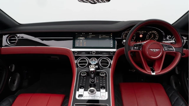 Bentley Continental (19 Reg) 6.0 W12 Convertible (Mulliner) Image 3