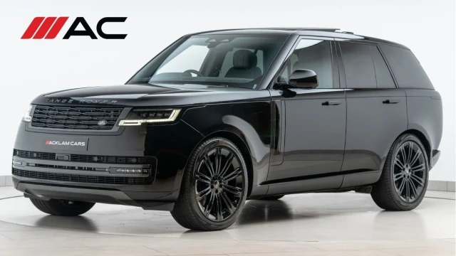 Land Rover Range Rover (74 Reg) 3.0 D350 SE (Shadow Pack) Image 1
