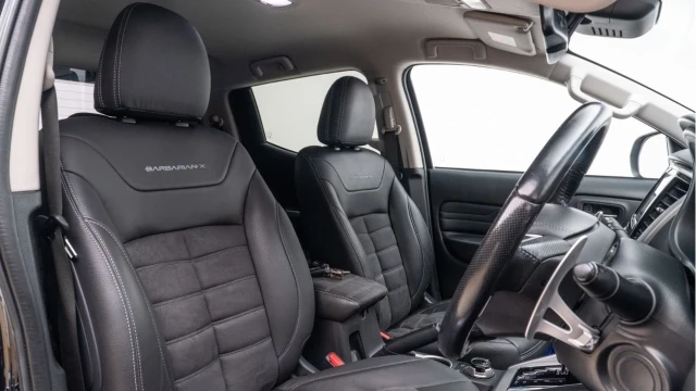 Mitsubishi L200 (20 Reg) 2.2 DI-D Barbarian X Black Edition (NO VAT) Image 3