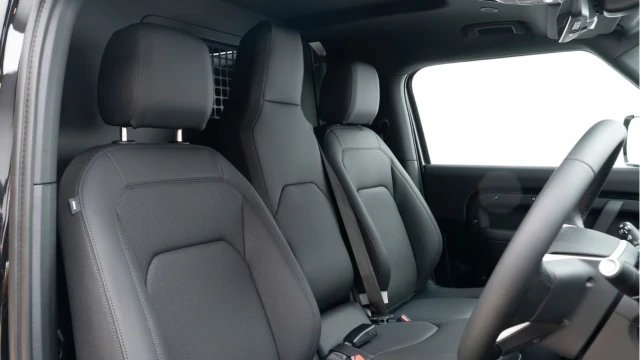 Land Rover Defender (25 Reg) 90 3.0 D250 S Hard Top Commercial (3 Seat) (+VAT) Image 3