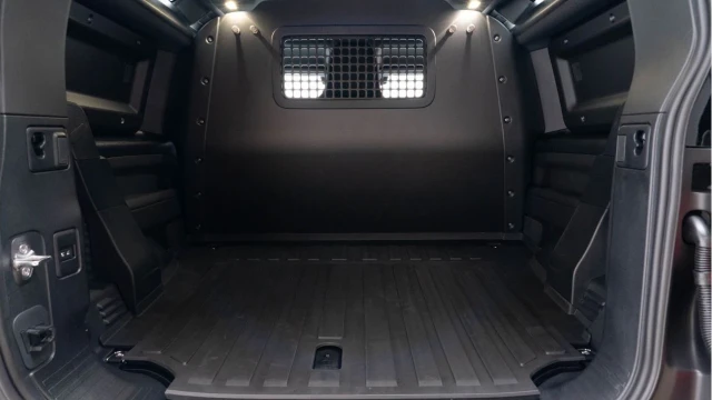 Land Rover Defender (75 Reg) 90 3.0 D250 S Hard Top Commercial (3 Seat) (+VAT) Image 4