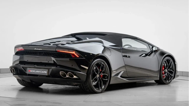 Lamborghini Huracan (17 Reg) 5.2 V10 LP 610-4 Spyder Image 4