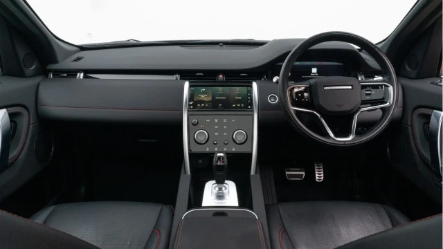 Land Rover Discovery Sport (21 Reg) 2.0 D200 R-Dynamic SE Image 2