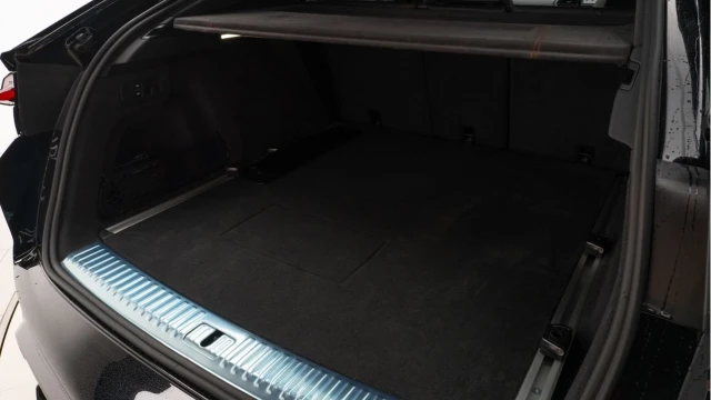 Lamborghini Urus (75 Reg) 4.0 V8 SE Hybrid Image 8