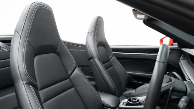 Porsche 911 (25 Reg) 3.0 Carrera Convertible (992.2) Image 4