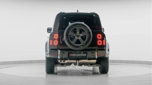 Land Rover Defender (75 Reg) 110 3.0 D350 X-Dynamic HSE Hard Top Commercial (3 Seat) (+VAT) Image 5
