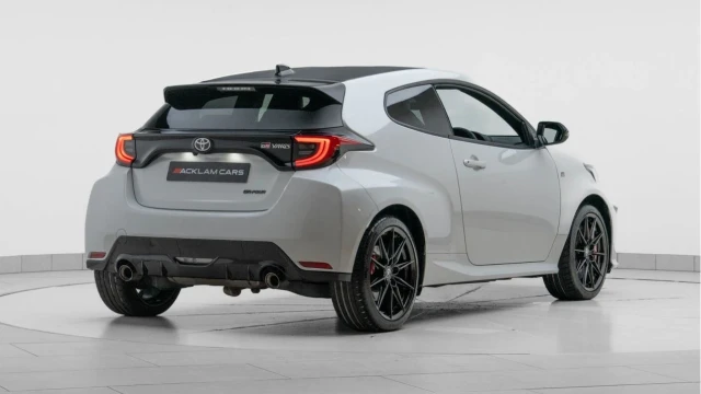 Toyota Yaris (22 Reg) 1.6 GR Circuit Image 6