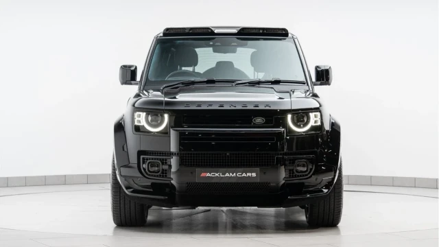 Land Rover Defender (25 Reg) 110 5.0 V8 P425 X (URBAN) Image 7