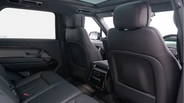 Land Rover Range Rover Sport (75 Reg) 3.0 D300 Dynamic SE (VAT Q) Image 6