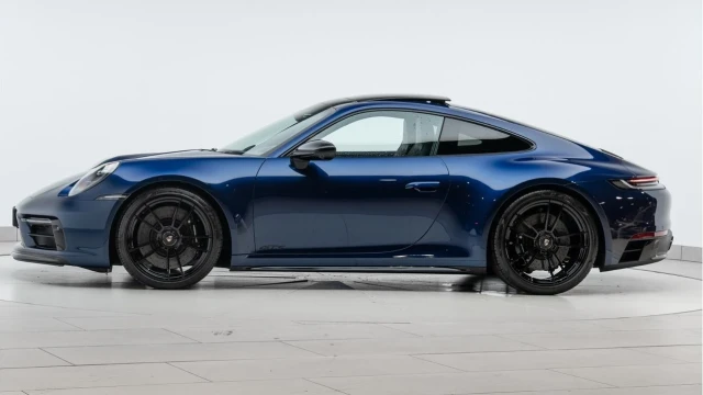 Porsche 911 (24 Reg) 3.0 Carrera 4 GTS Coupe Image 4