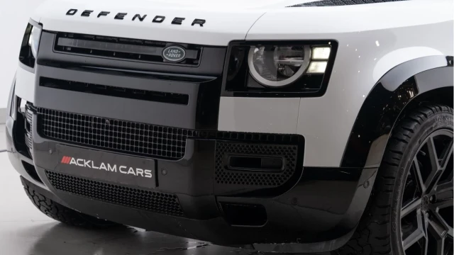 Land Rover Defender (22 Reg) 110 3.0 D250 S (Explorer) Image 8