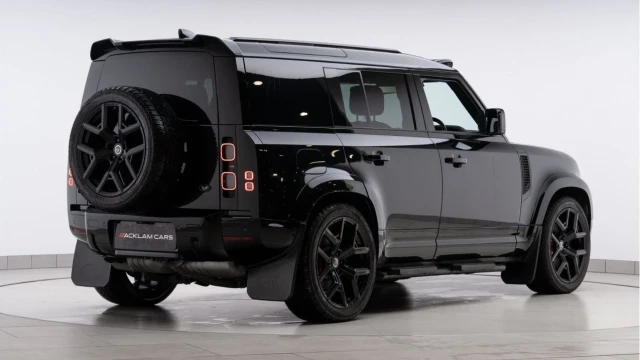 Land Rover Defender (21 Reg) 110 3.0 D300 HSE Hard Top Commercial (5 Seat) (URBAN) (+VAT) Image 8