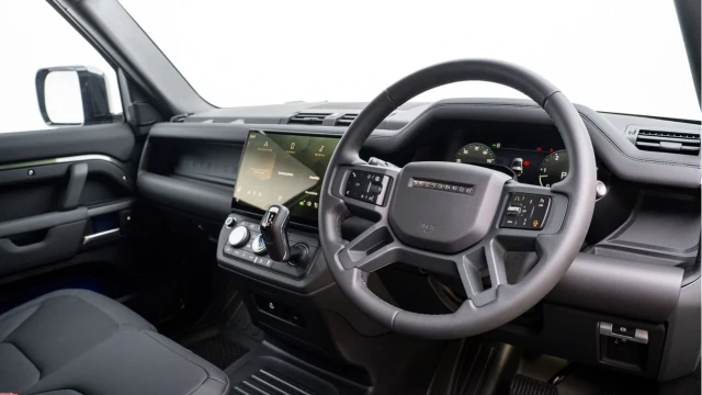 Land Rover Defender  (75 Reg) 90 3.0 D250 X-Dynamic SE Hard Top Commercial (3 Seat) (+VAT) Image 2