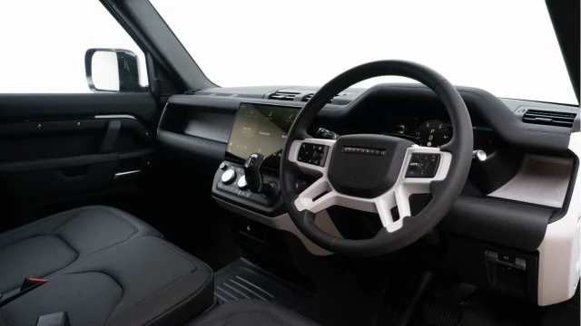 Land Rover Defender (75 Reg) 90 3.0 D250 S Hard Top Commercial (3 Seat) (+VAT) Image 2