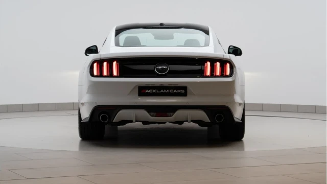 Ford MUSTANG (18 Reg) 5.0 V8 GT Coupe Image 5