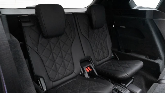 BMW X5 (73 Reg) 3.0 30D M Sport xDrive (7 Seat) Image 4