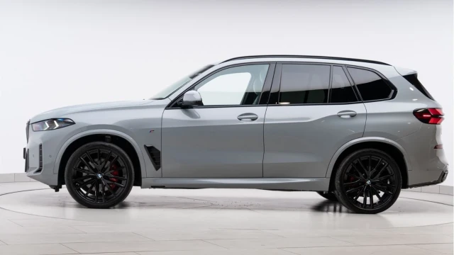 BMW X5 (73 Reg) 3.0 30D M Sport xDrive Image 4