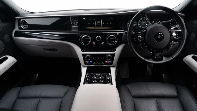 Rolls-Royce Ghost (21 Reg) 6.8 V12 Image 2
