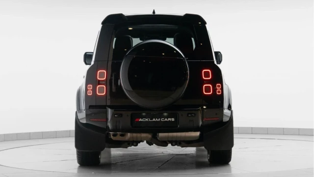Land Rover Defender (75 Reg) 110 3.0 D350 X-Dynamic HSE (Black Pack) Image 6