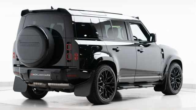 Land Rover Defender (24 Reg) 110 3.0 D250 XS Edition (7 Seat) (Bespoke) Image 5