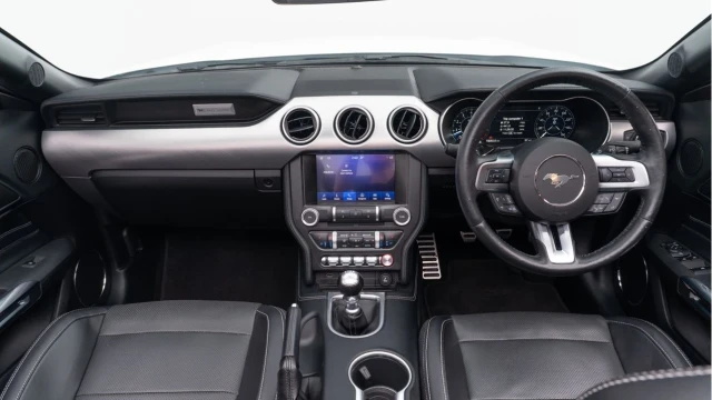 Ford MUSTANG (19 Reg) 5.0 V8 GT Convertible Image 3