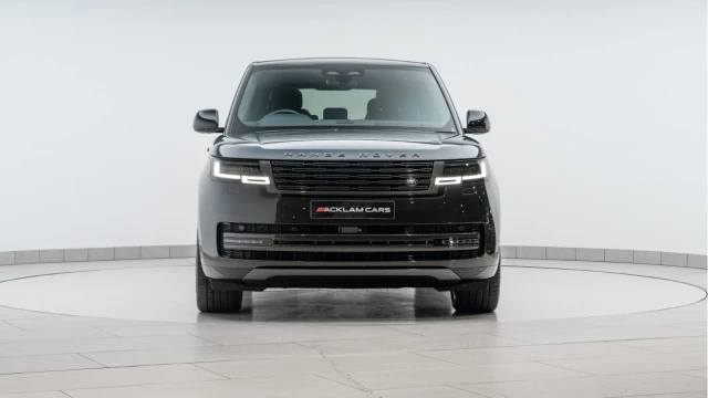 Land Rover Range Rover (74 Reg) 3.0 D300 SE (Shadow Pack) Image 7