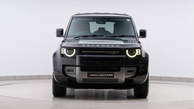 Land Rover Defender (23 Reg) 110 3.0 D300 X-Dynamic HSE Hard Top (5 Seat) (+VAT) Image 8