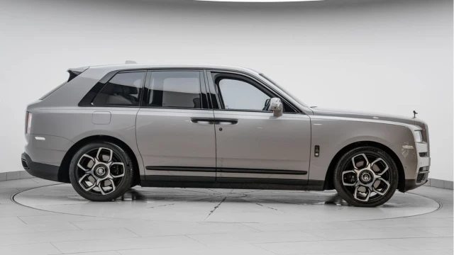 Rolls-Royce Cullinan (23 Reg) 6.7 V12 Black Badge Image 5