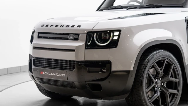 Land Rover Defender (75 Reg) 110 3.0 D250 S Hard Top Commercial (3 Seat) (+VAT) Image 7