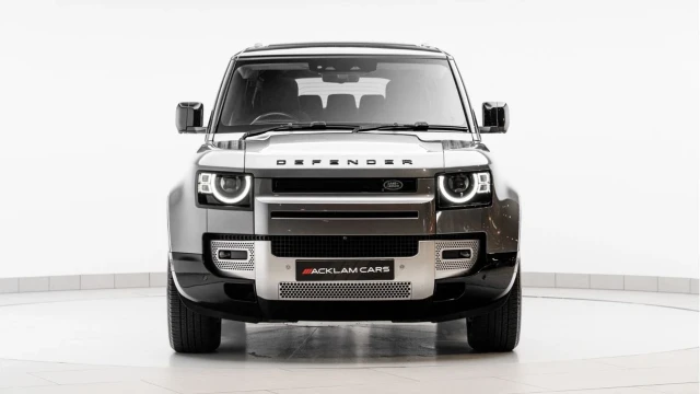 Land Rover Defender (70 Reg) 110 2.0 D240 HSE (7 Seat) Image 7