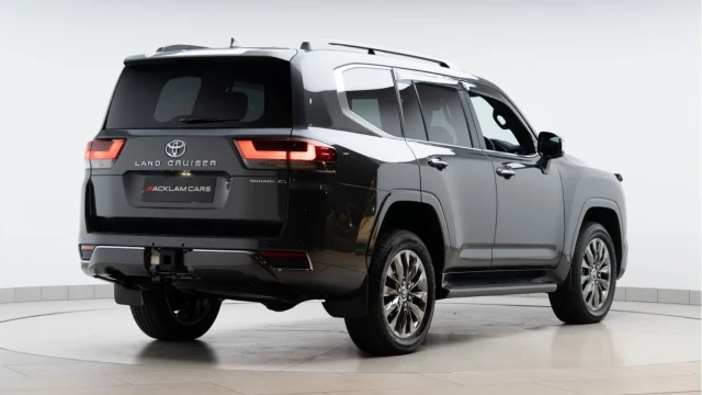 Toyota Land Cruiser (74 Reg) 300 3.3D V6 Sahara ZX (RHD) Image 5