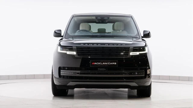 Land Rover Range Rover (23 Reg) 3.0 P400 HSE (Shadow Pack) Image 7