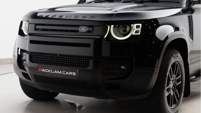 Land Rover Defender (23 Reg) 90 3.0 D250 HSE (Bespoke) Image 8