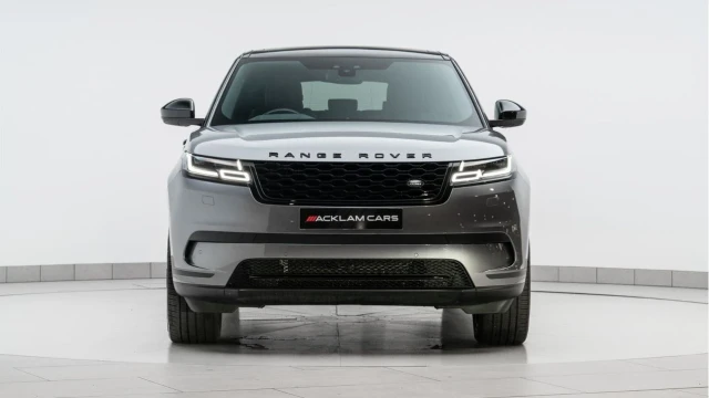 Land Rover Range Rover Velar (70 Reg) 2.0 D180 S (Black Pack) Image 7