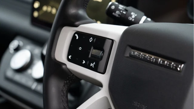 Land Rover Defender (23 Reg) 110 D300 X-Dynamic HSE Hard Top Commercial (+VAT) Image 6