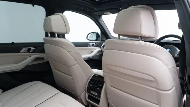 BMW X5 (74 Reg) 3.0 50e M Sport xDrive Hybrid Image 8