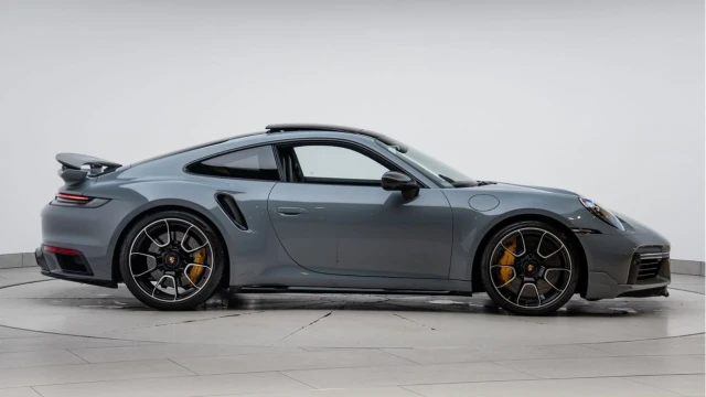 Porsche 911 (23 Reg) 3.7 Turbo S Coupe Image 5