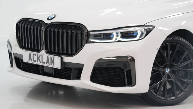 BMW 7 Series (19 Reg) 740D L 3.0 M Sport xDrive Image 4